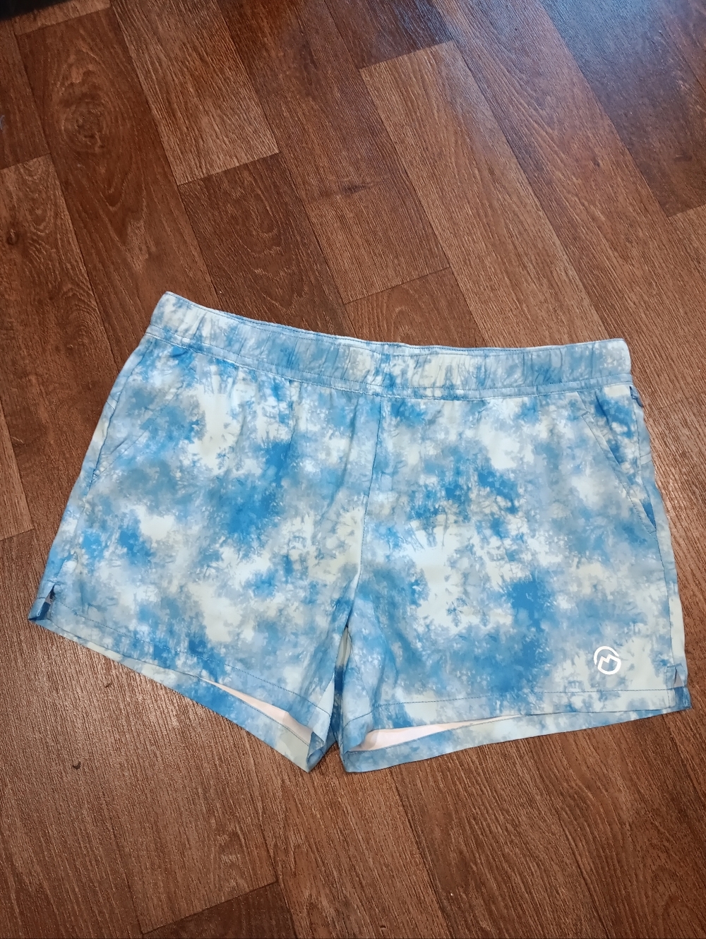 Magellan Outdoors Blue and White Tie-Dye Athletic Shorts Water Repellent Sz XL